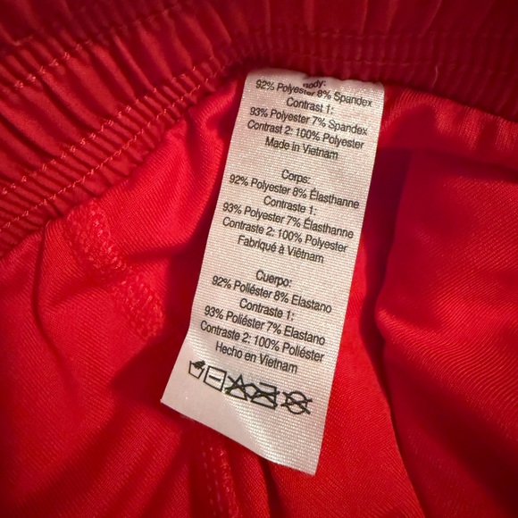 Alo Yoga Red 2-in-1 Shorts - Picture 3 of 7